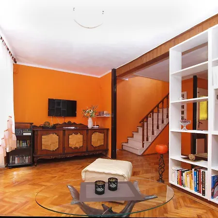 Сasa de vacaciones House Andrea 1869